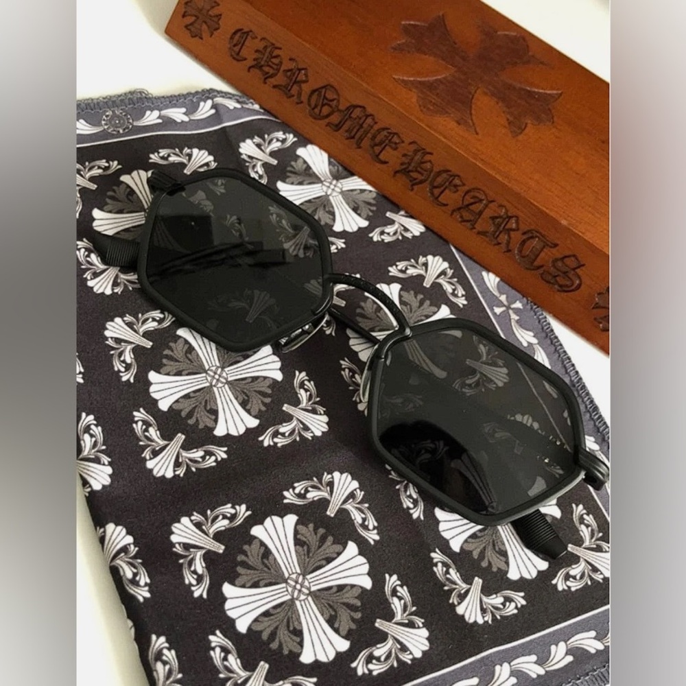 Chrome Hearts Datass sunglasses black lenses 54-21-147 - Picture 8 of 8